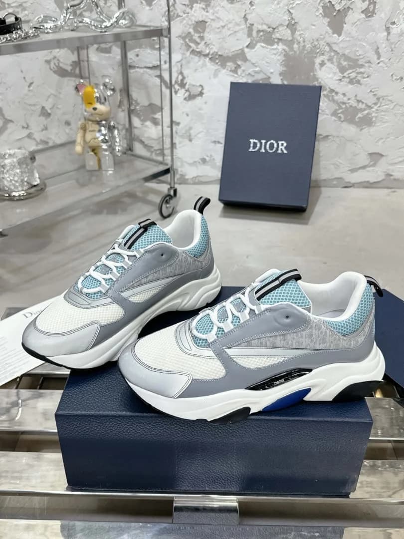 Christian Dior B22