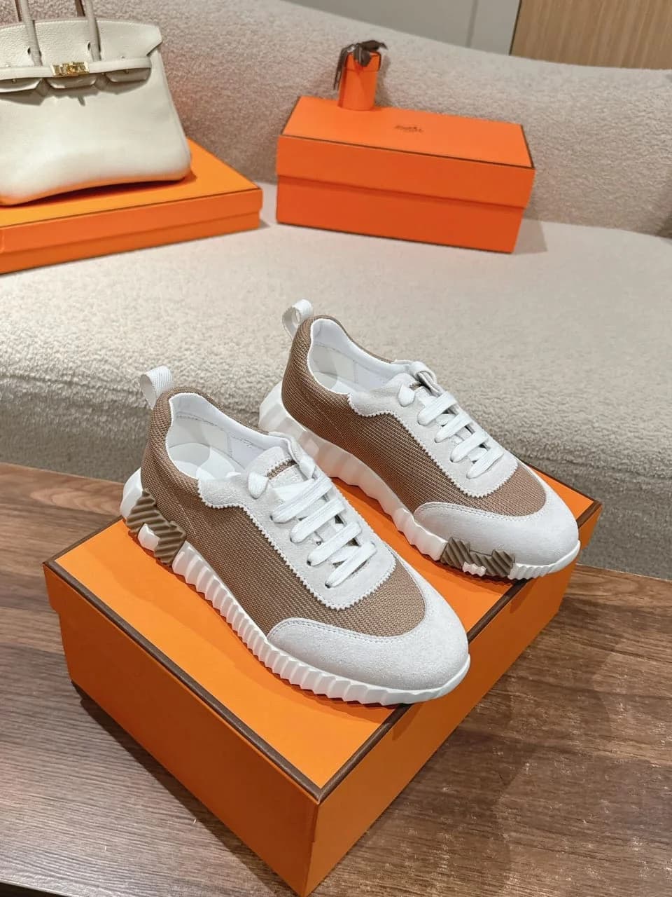 Hermes Bouncing