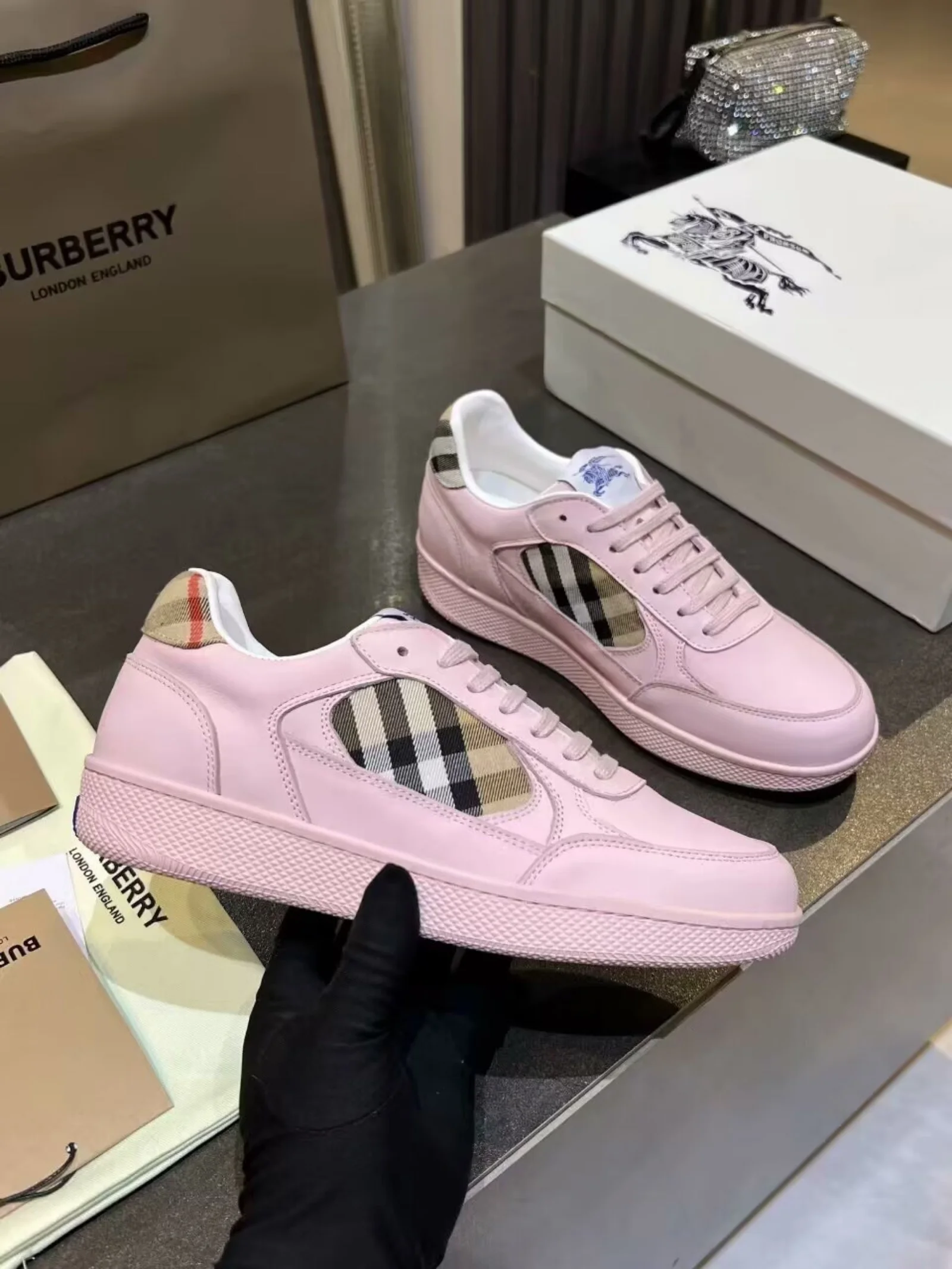 BURBERRY Sneakers Full Pink