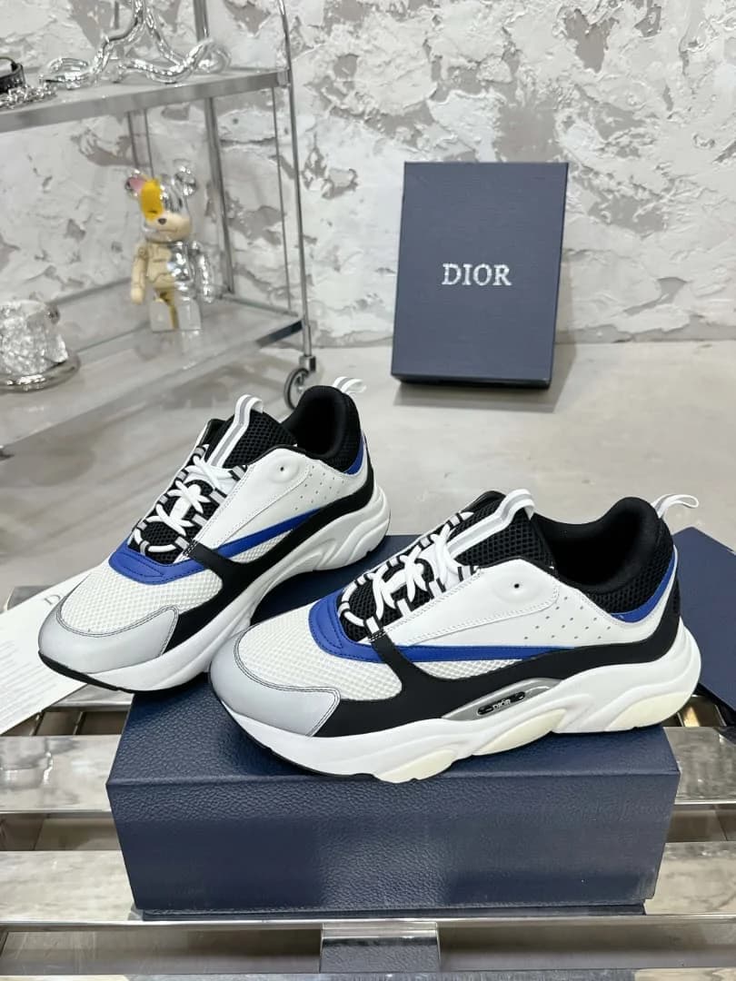 Christian Dior B22