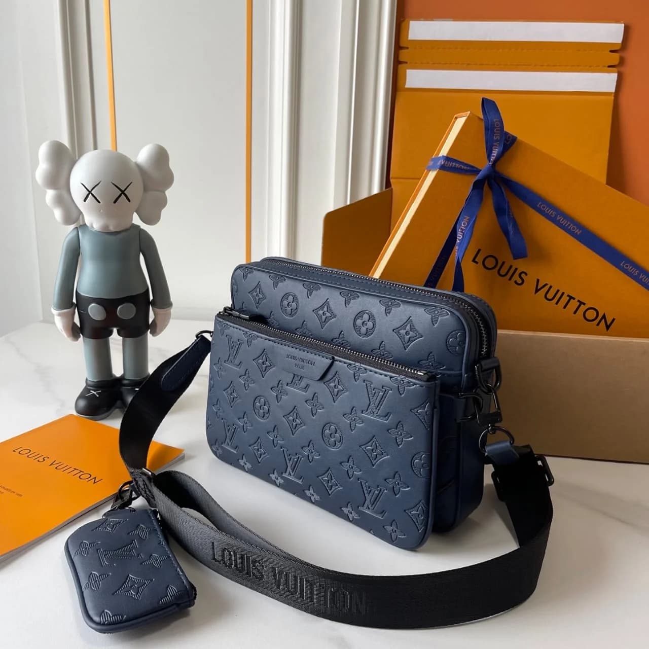 Louis Vuitton Trio Messenger Bag