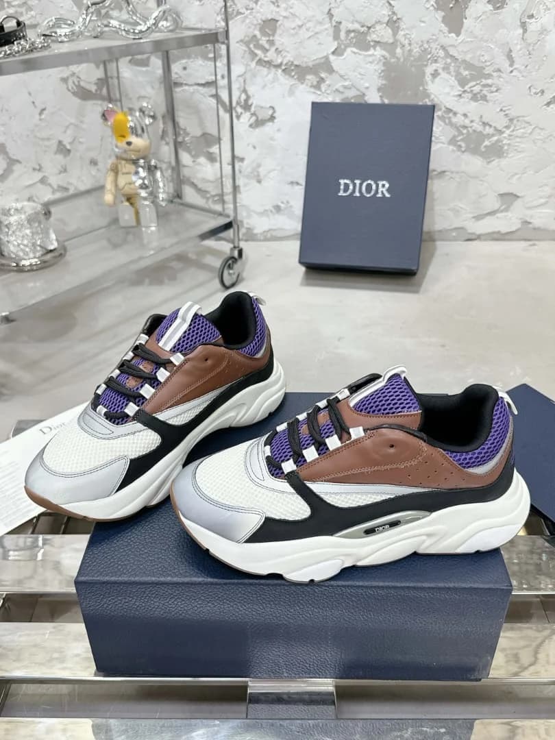 Christian Dior B22