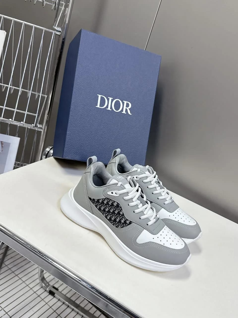 Christian Dior B25