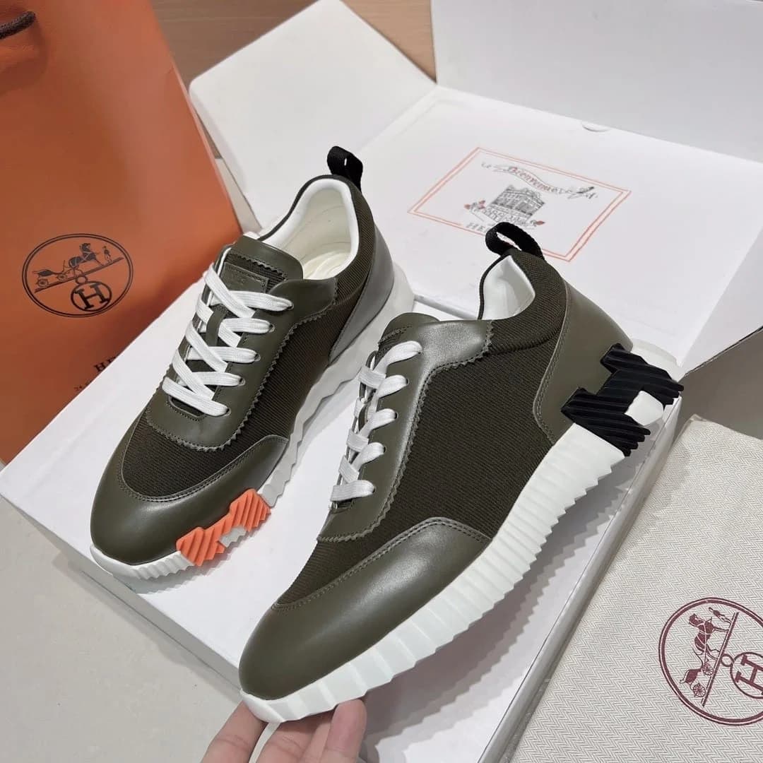 Hermes Boucing