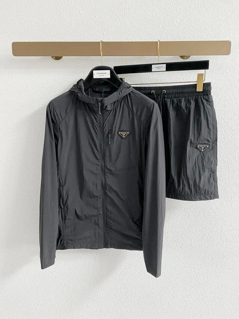 Prada zomerset
