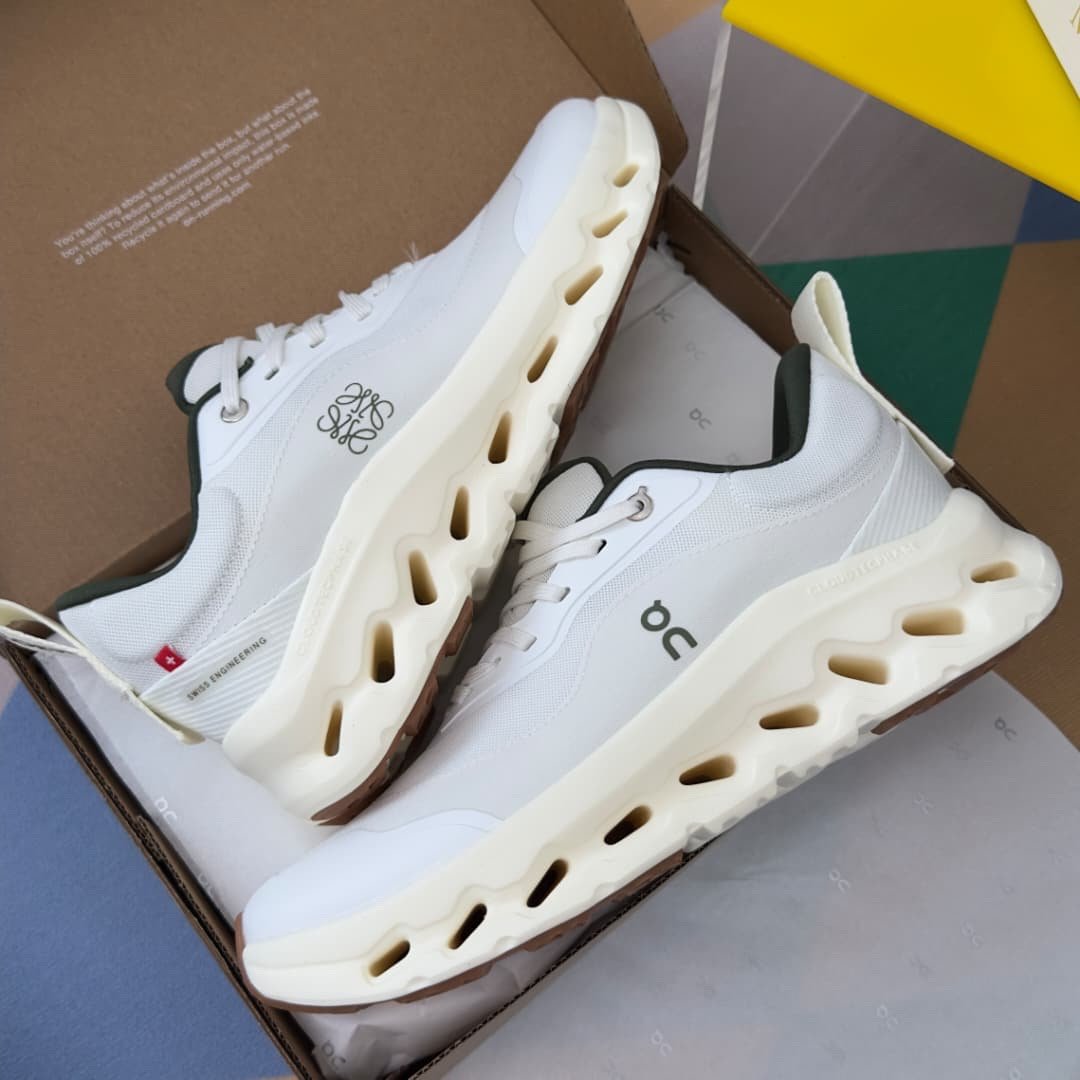 On Cloud x Loewe Sneakers foto 6