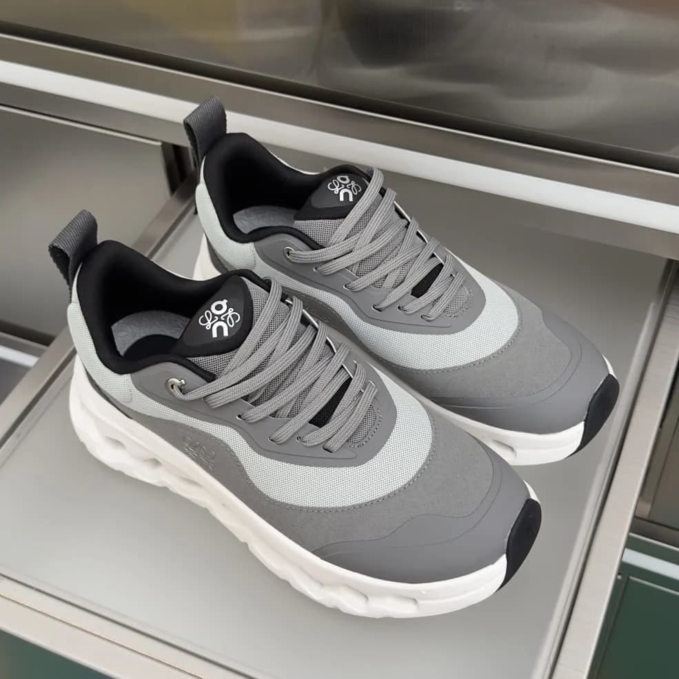 On Cloud x Loewe Sneakers foto 3
