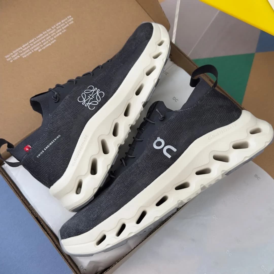On Cloud x Loewe Sneakers foto 6