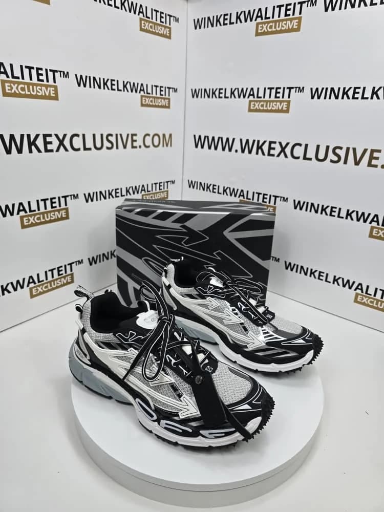 Off-White Sneakers