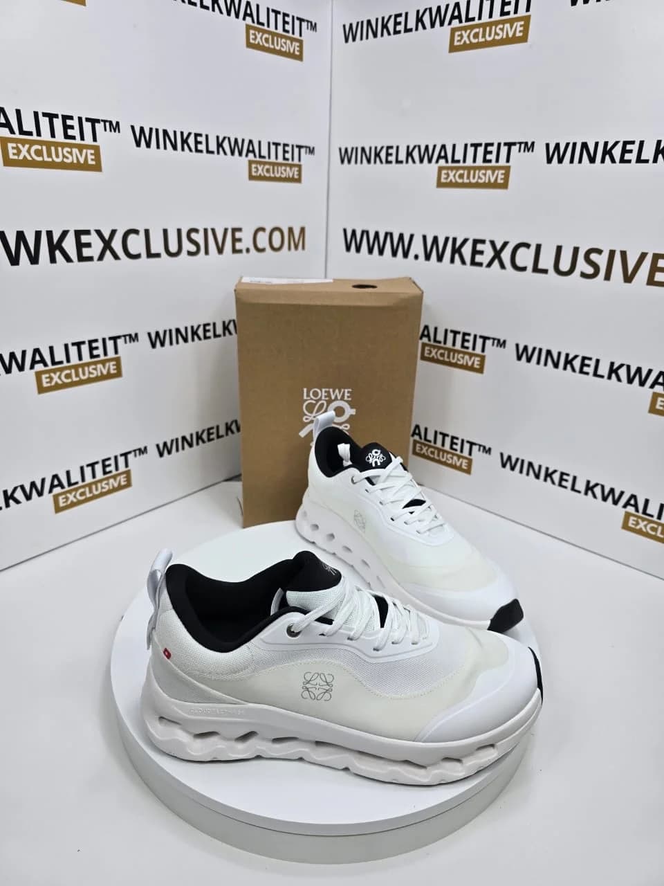 On Cloud x Loewe Sneakers foto 4