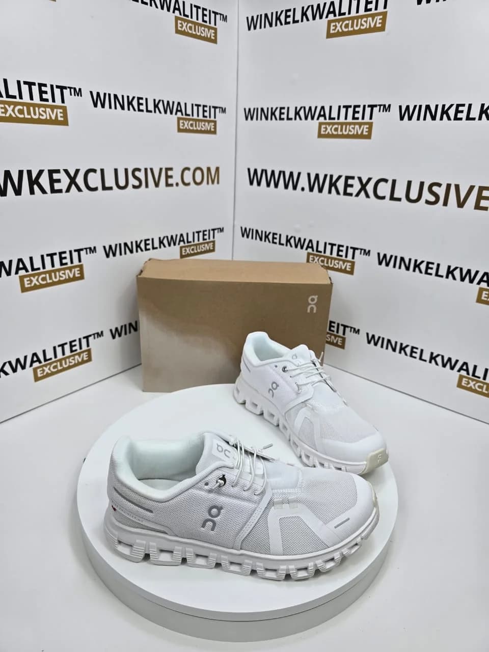 On Cloud Sneakers foto 4