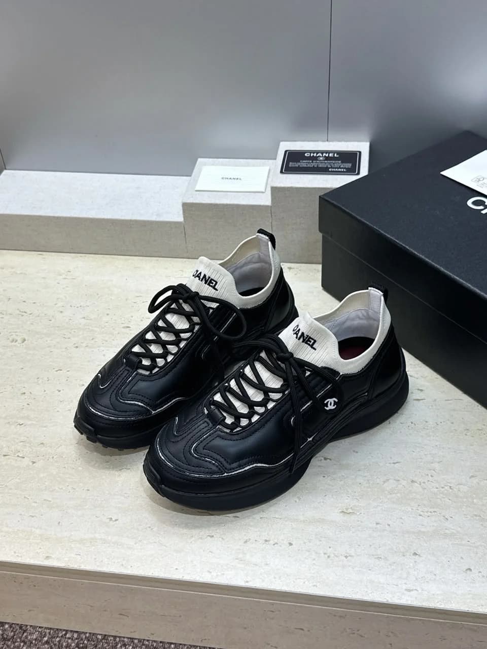 Chanel Sneakers 2026 foto 3