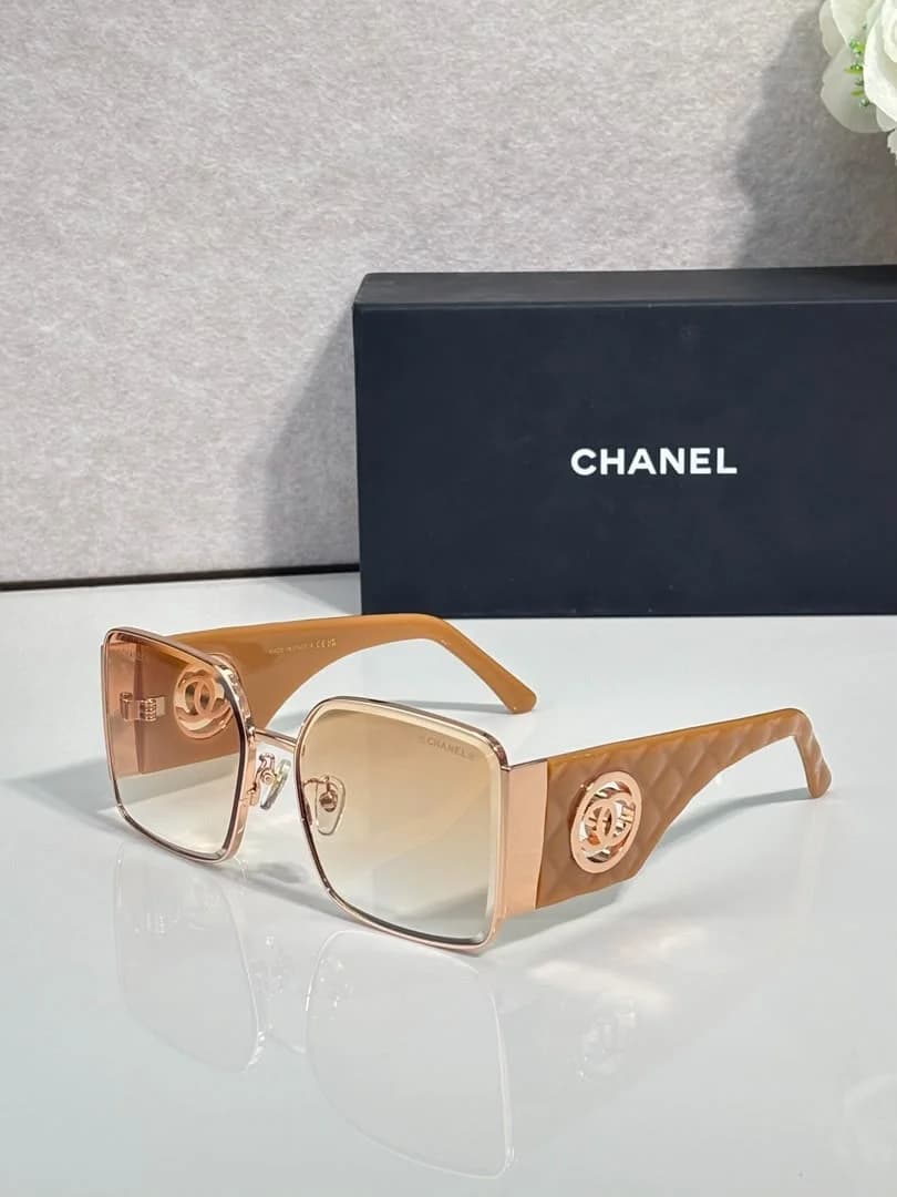 Chanel Zonnebril
