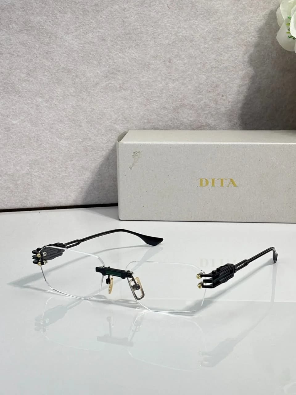 Dita Zonnebril