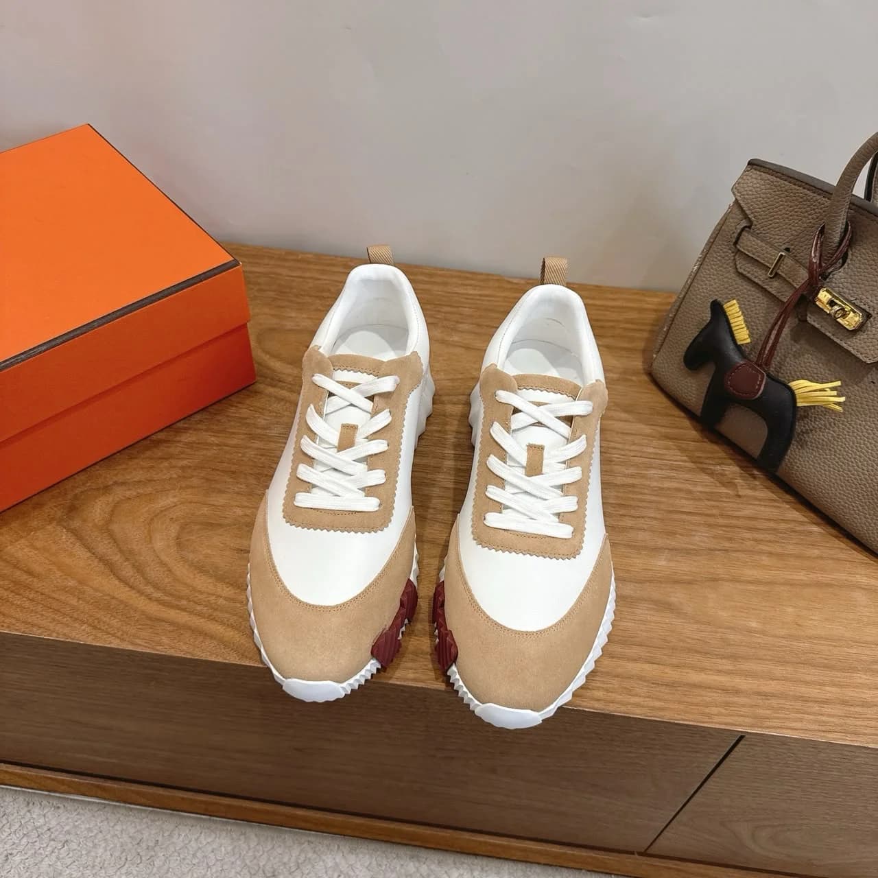 Hermes Bouncing
