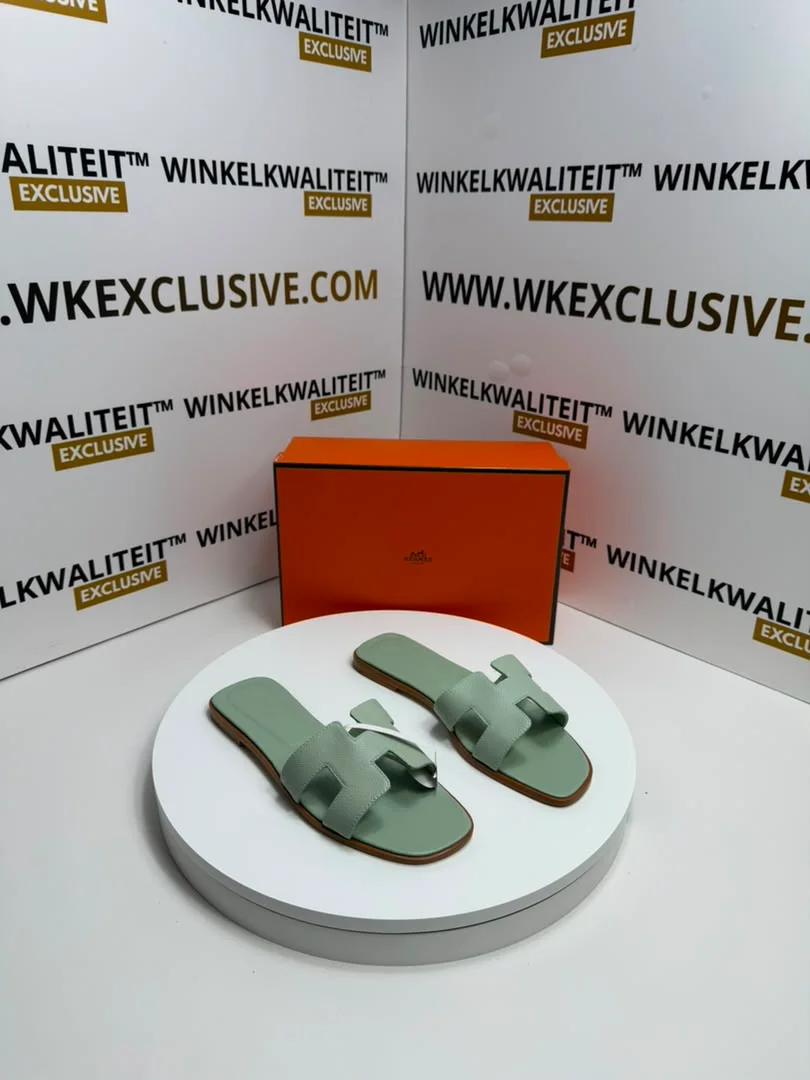 Hermes Slippers