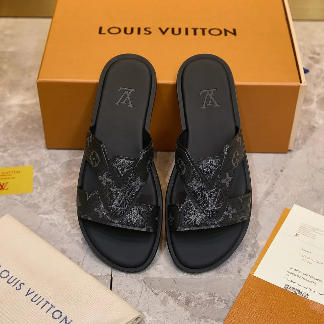 Louis Vuitton Slippers foto 3