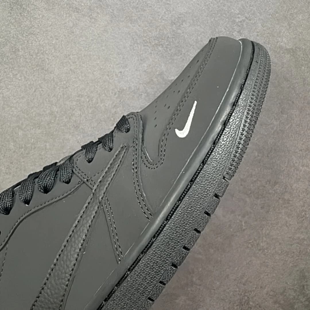Travis Scott Air foto 6