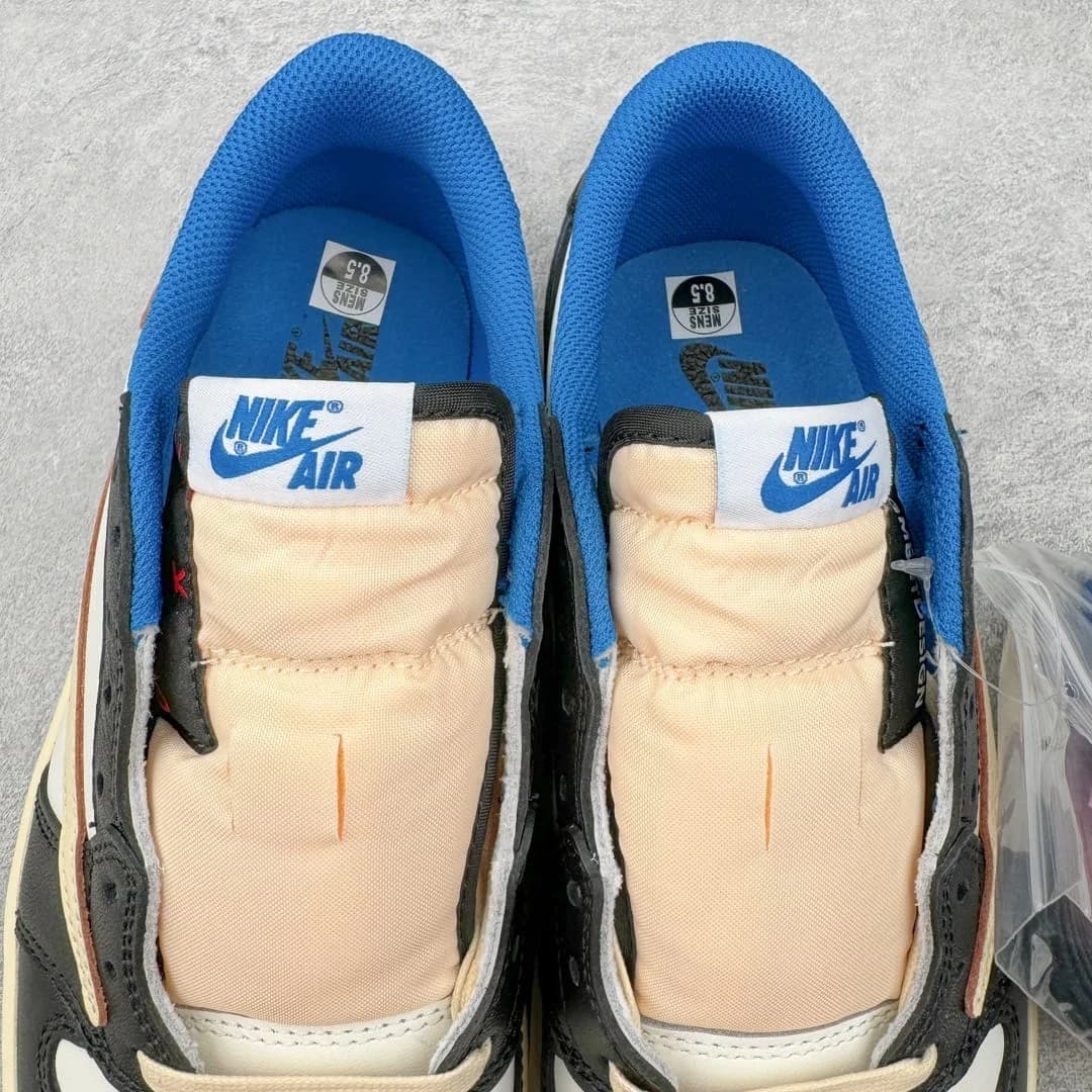 Travis Scott Air foto 11