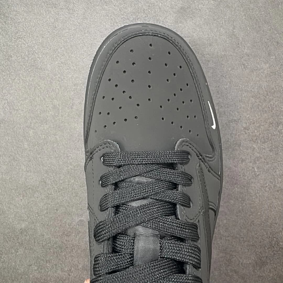 Travis Scott Air foto 3