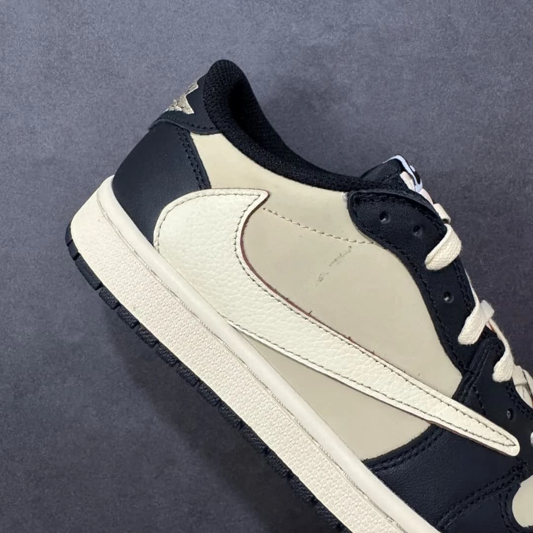 Travis Scott Air foto 5