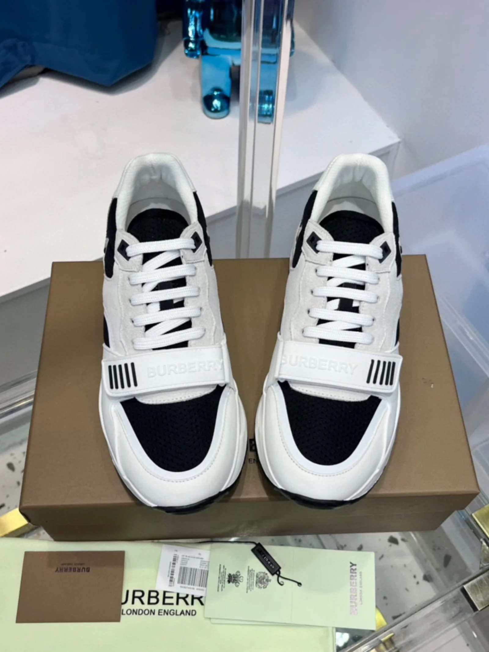 BURBERRY Sneakers Gray / White foto 2