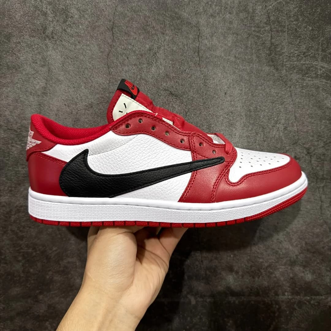 Travis Scott Air foto 3