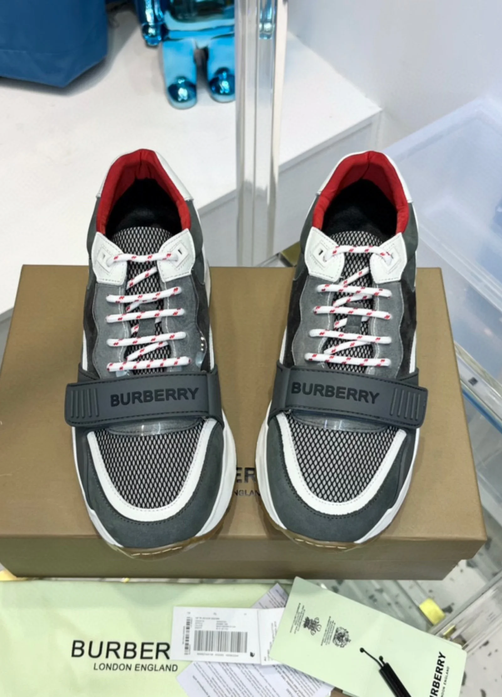 BURBERRY Sneakers Green / Black foto 3
