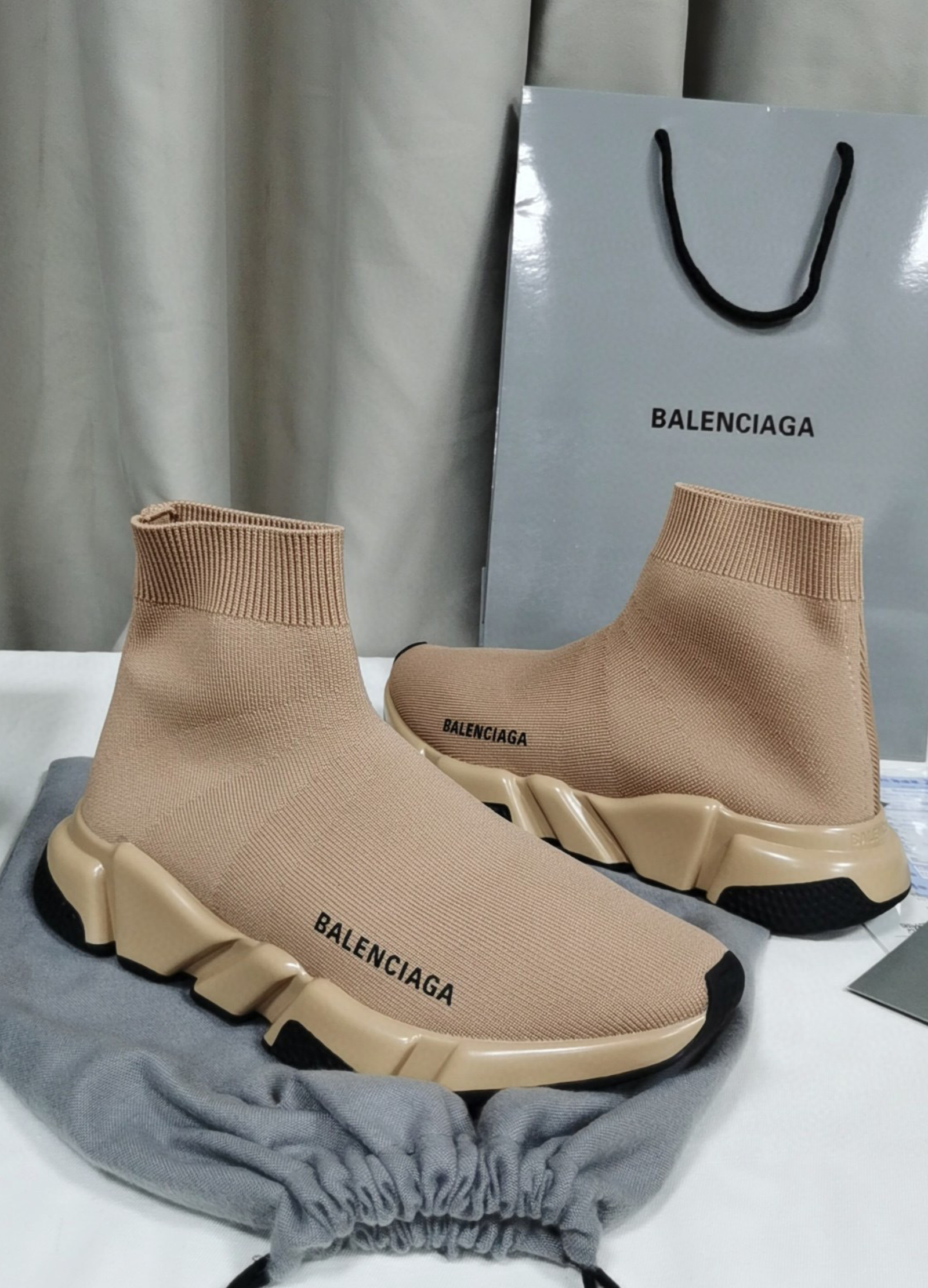 Balenciaga foto 3