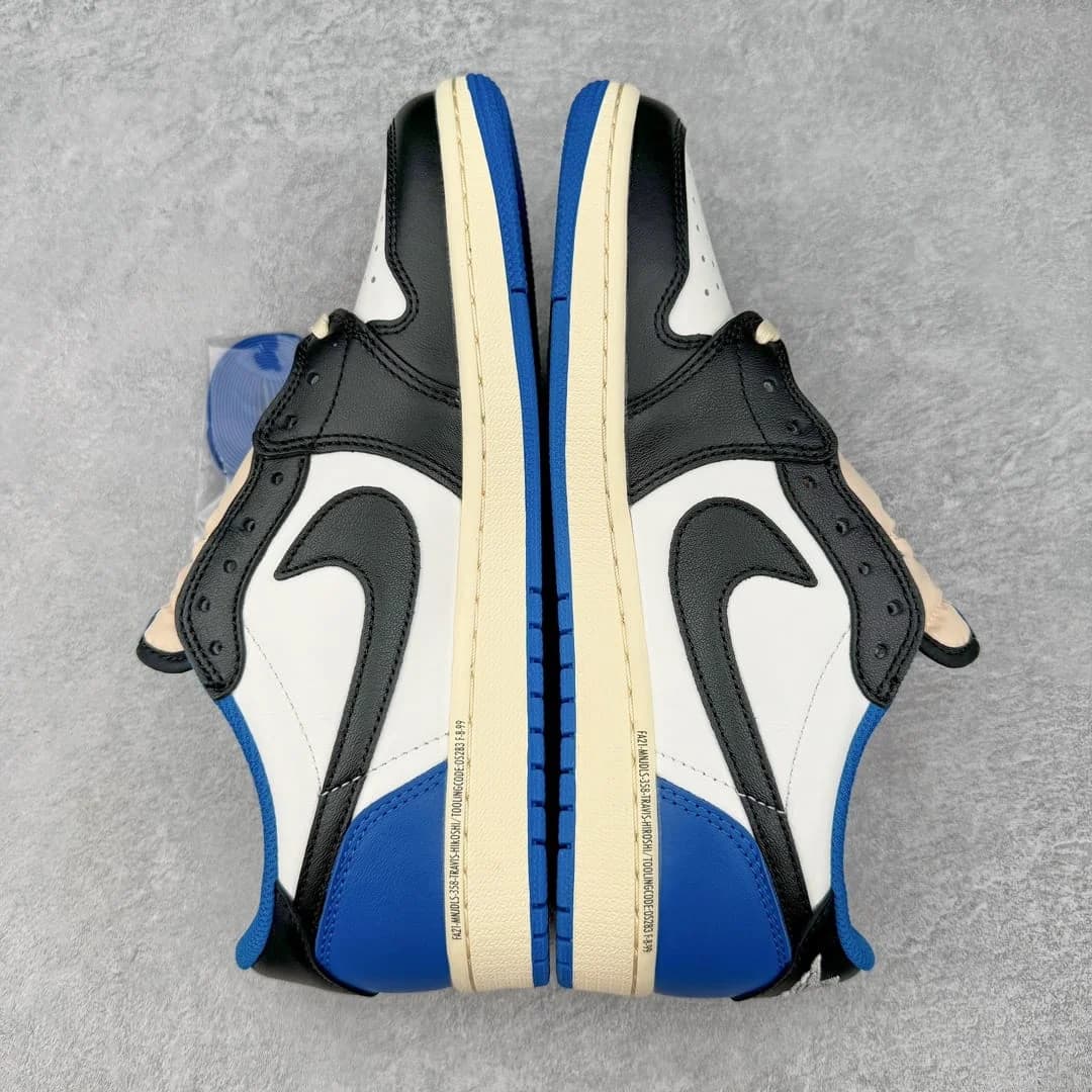 Travis Scott Air foto 8