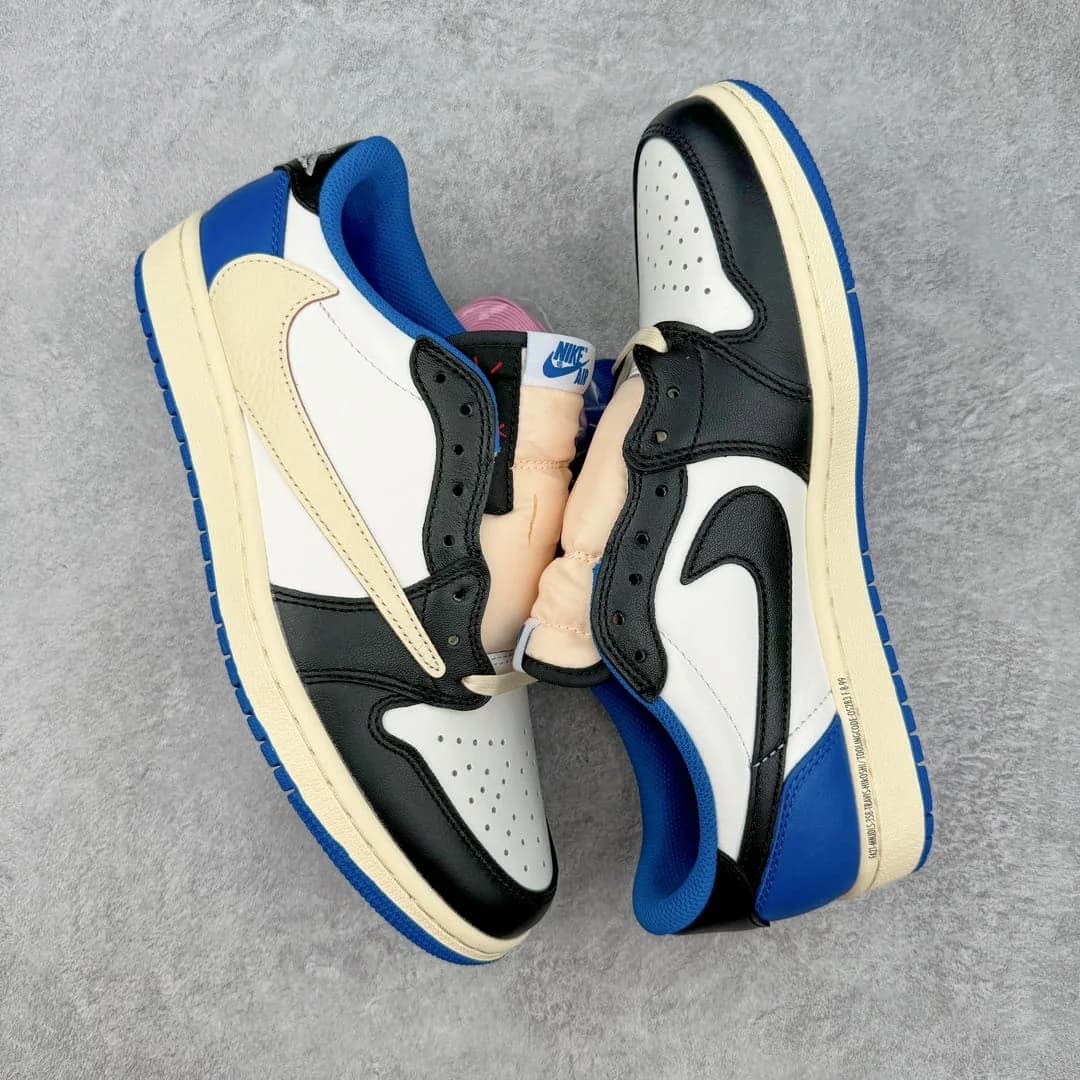 Travis Scott Air foto 5