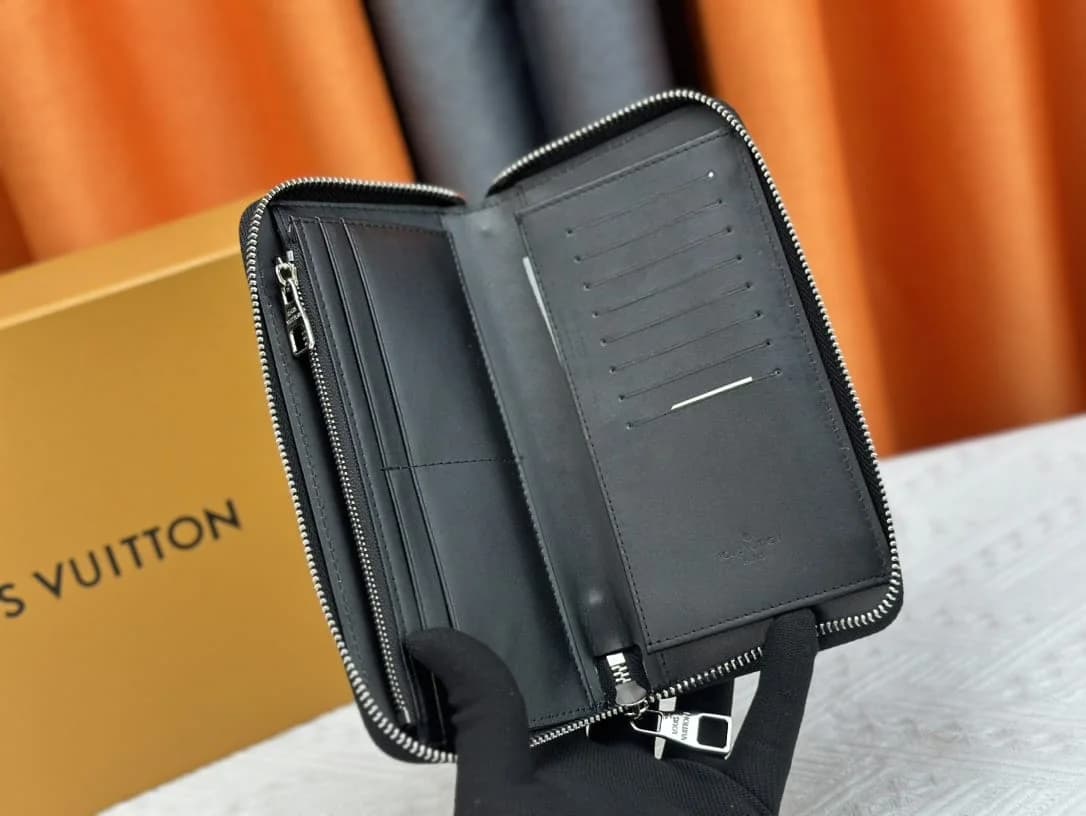 Louis Vuitton Portemonnee foto 7