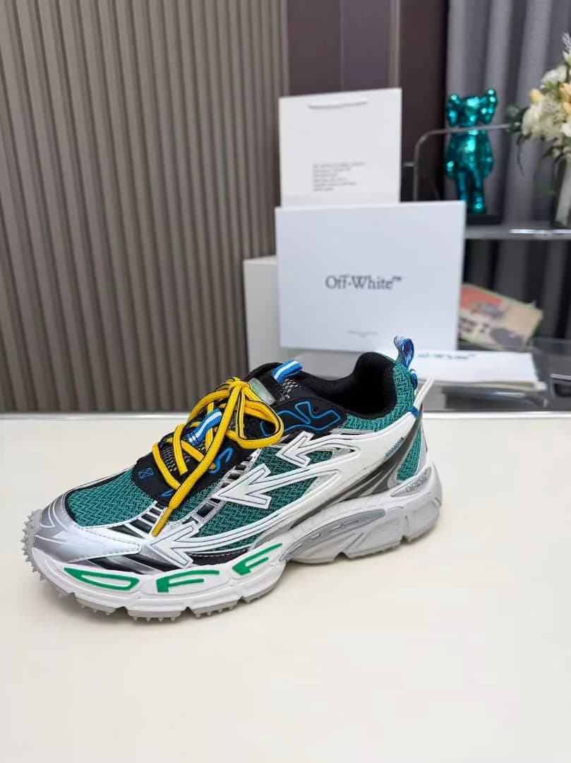 Off-White Sneakers foto 3