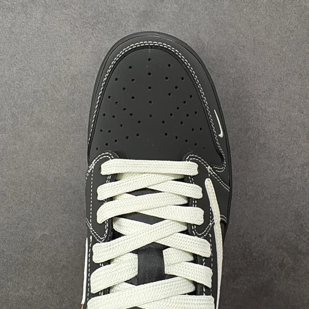 Travis Scott Air foto 7