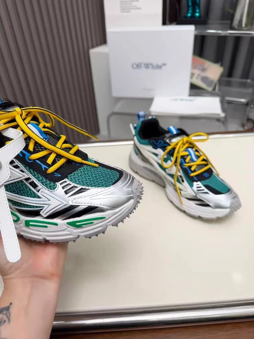 Off-White Sneakers foto 8