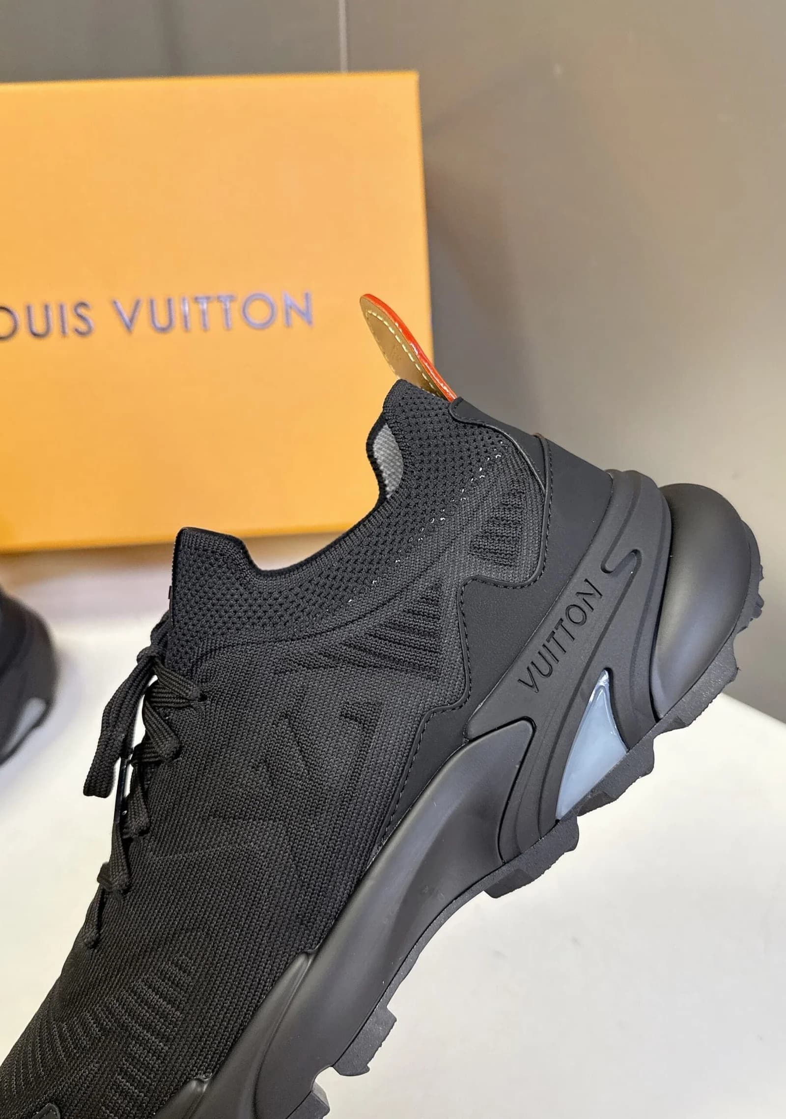 Louis Vuitton Tatic foto 9