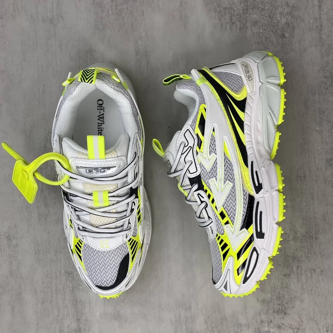 Off-White Sneakers foto 3