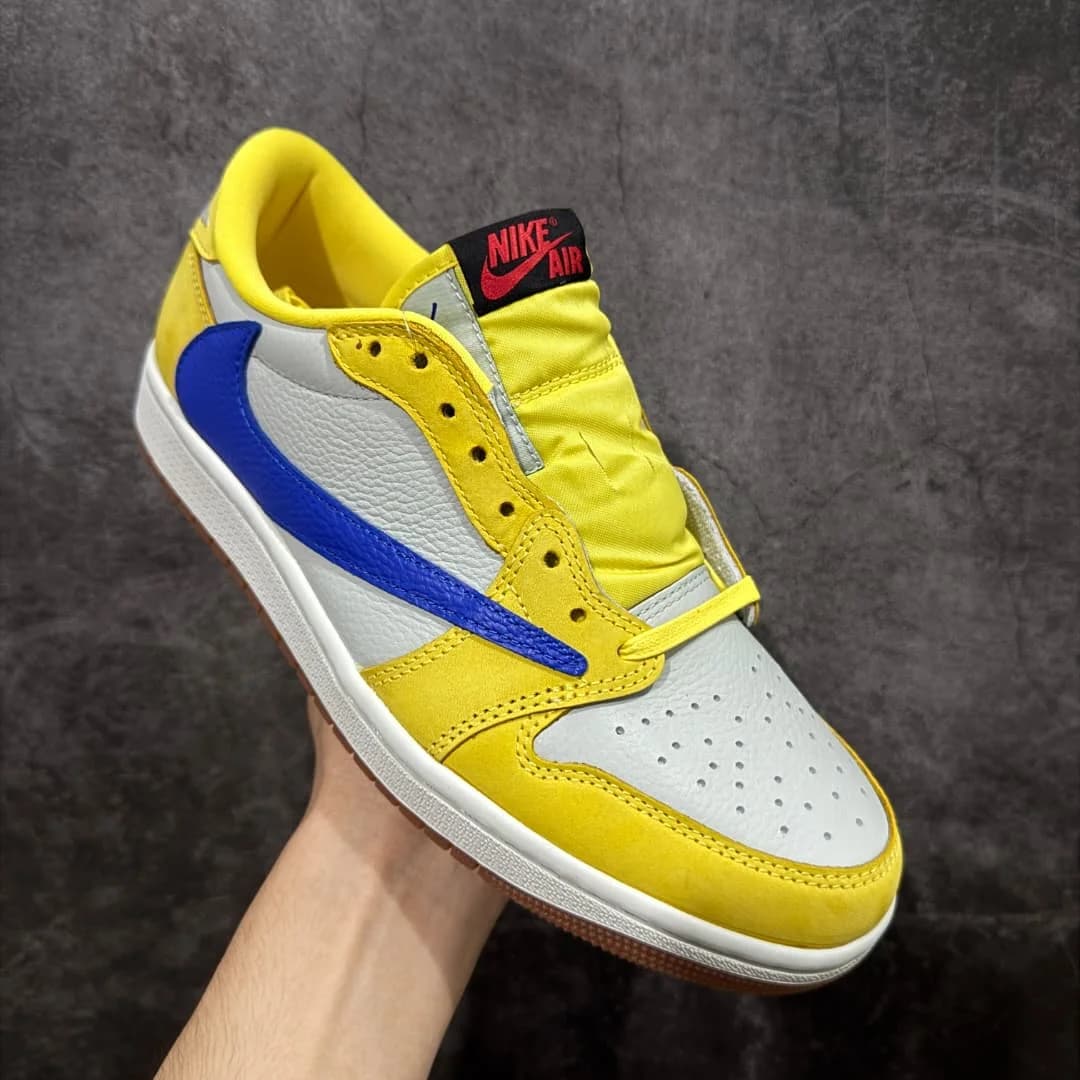 Travis Scott Air foto 5