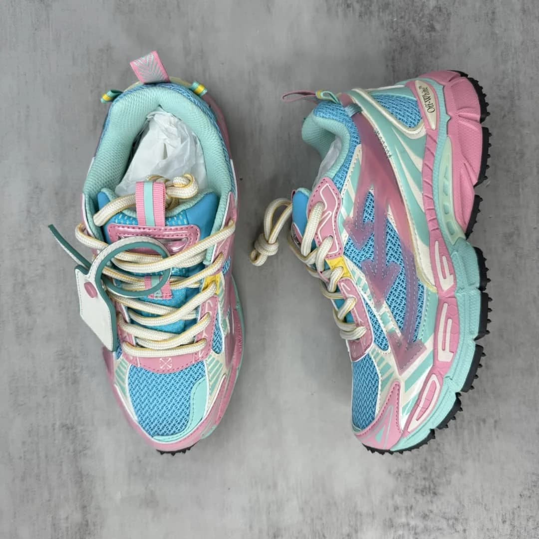 Off-White Sneakers foto 5