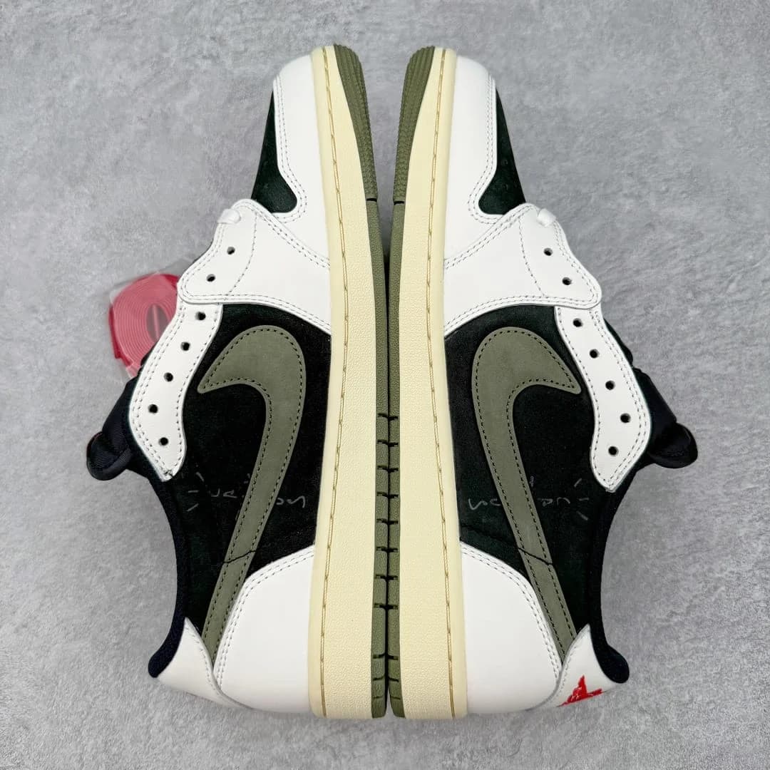 Travis Scott Air foto 5