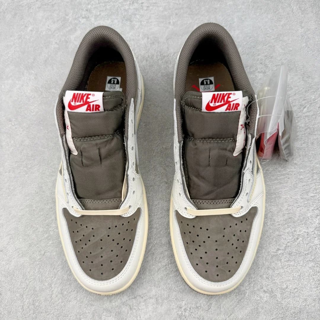 Travis Scott Air foto 7