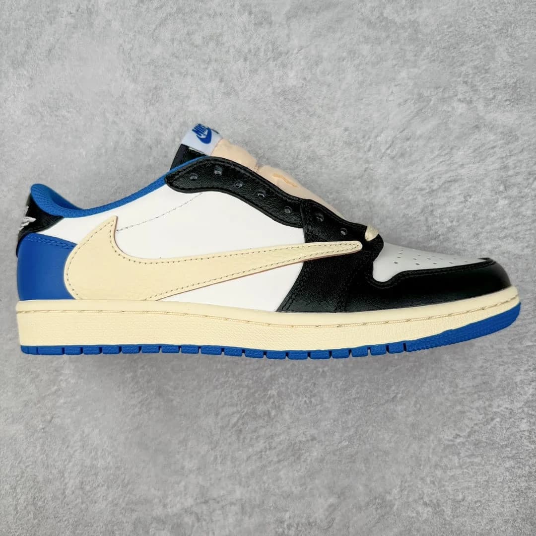 Travis Scott Air foto 6