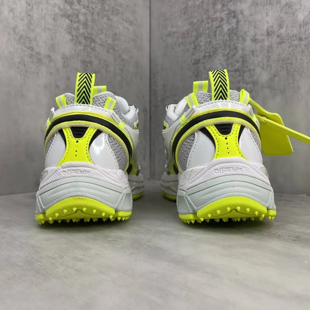 Off-White Sneakers foto 5