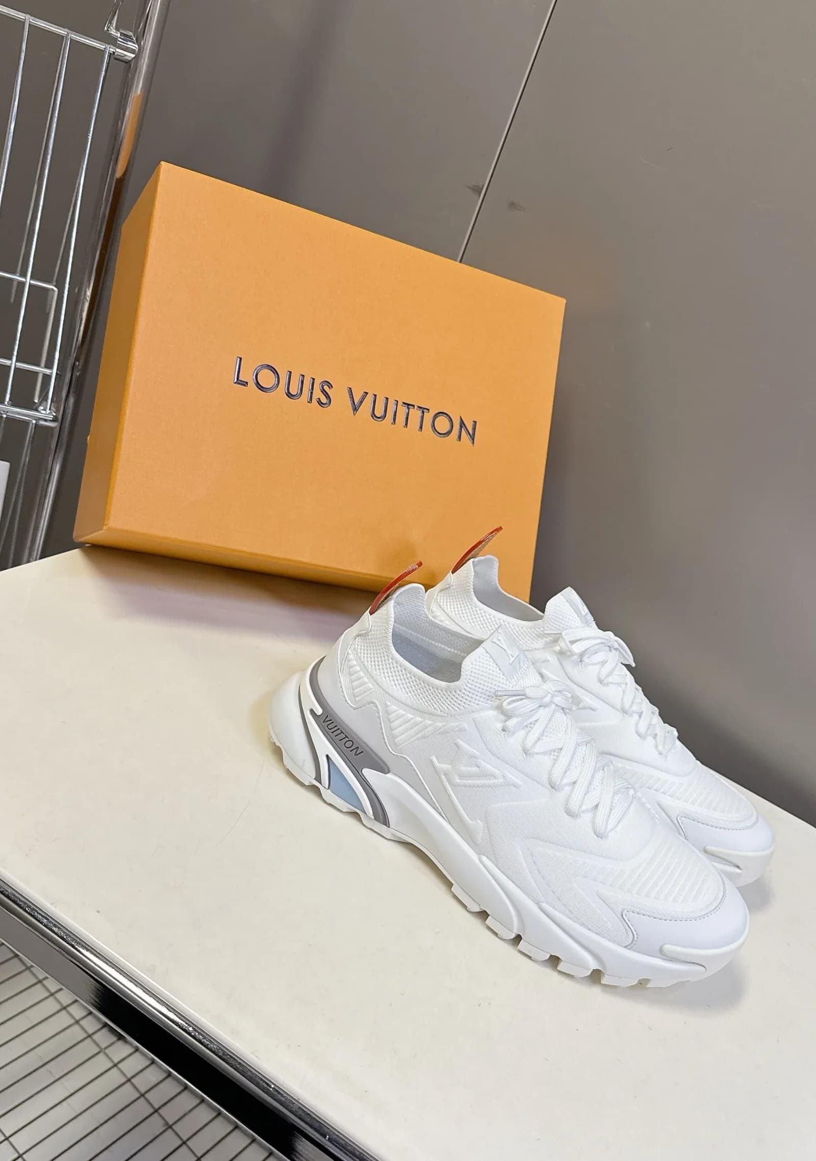 Louis Vuitton Tatic foto 5