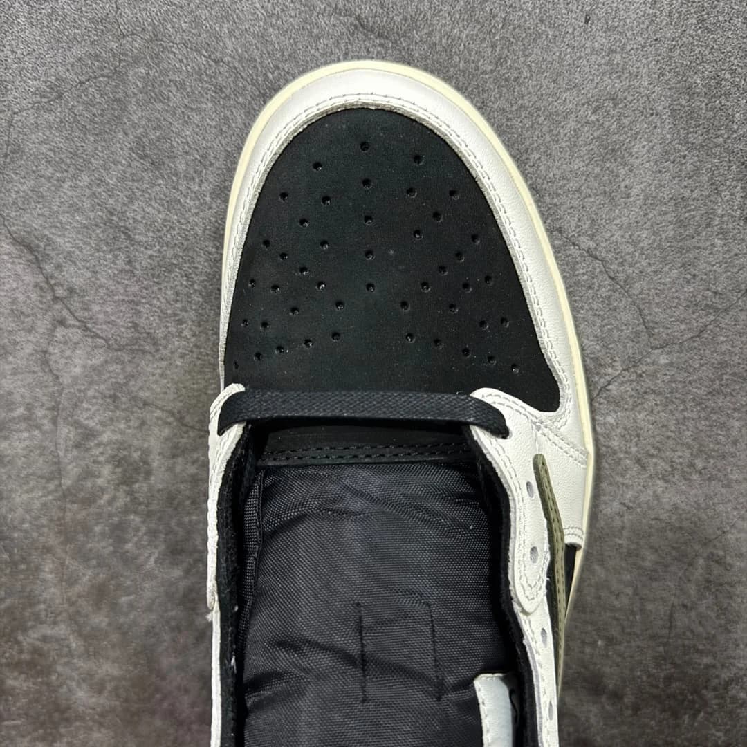 Travis Scott Air foto 8