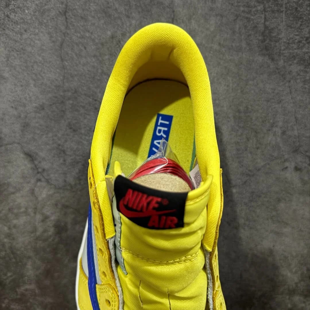 Travis Scott Air foto 12