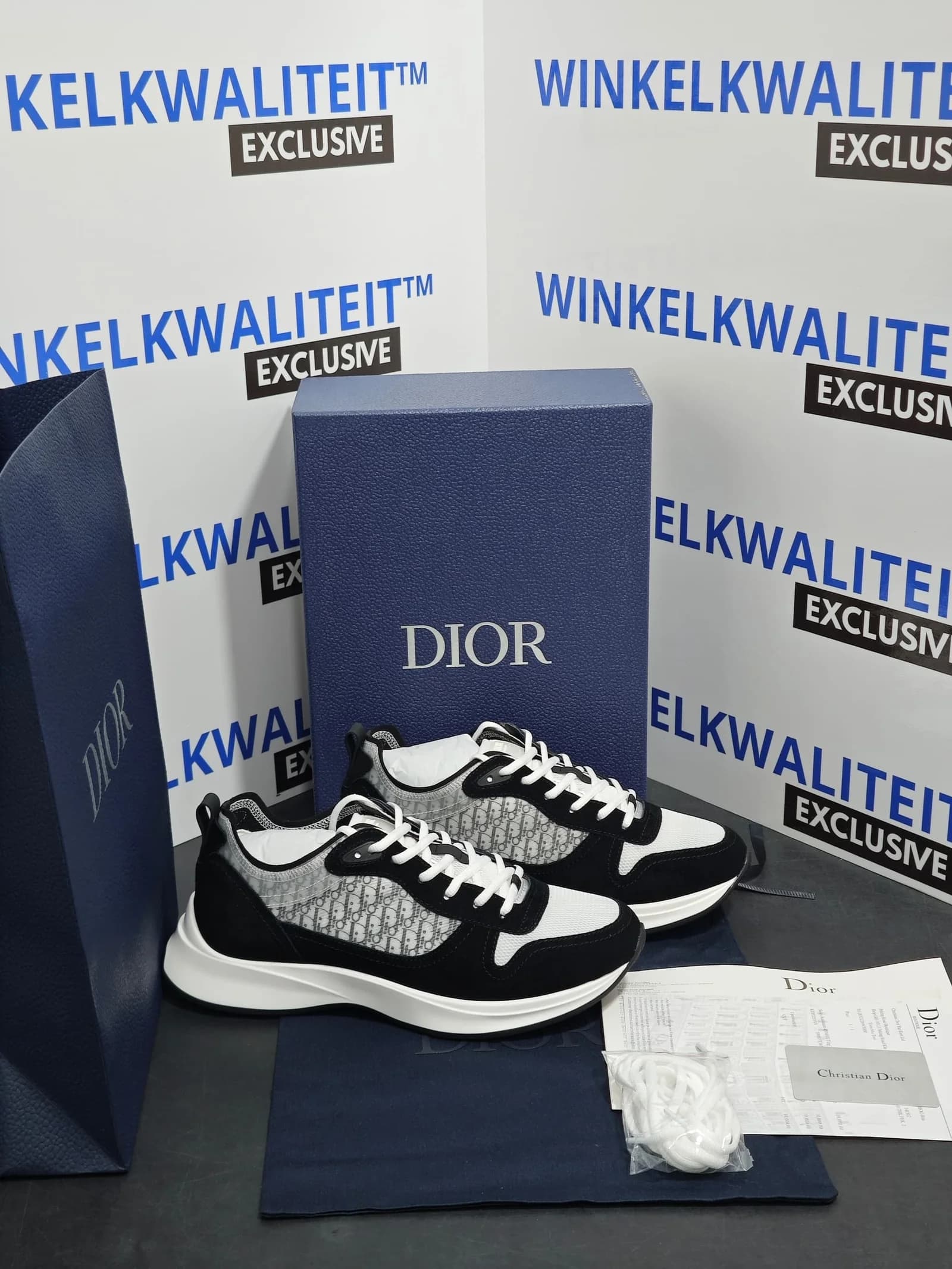 Christian Dior B25