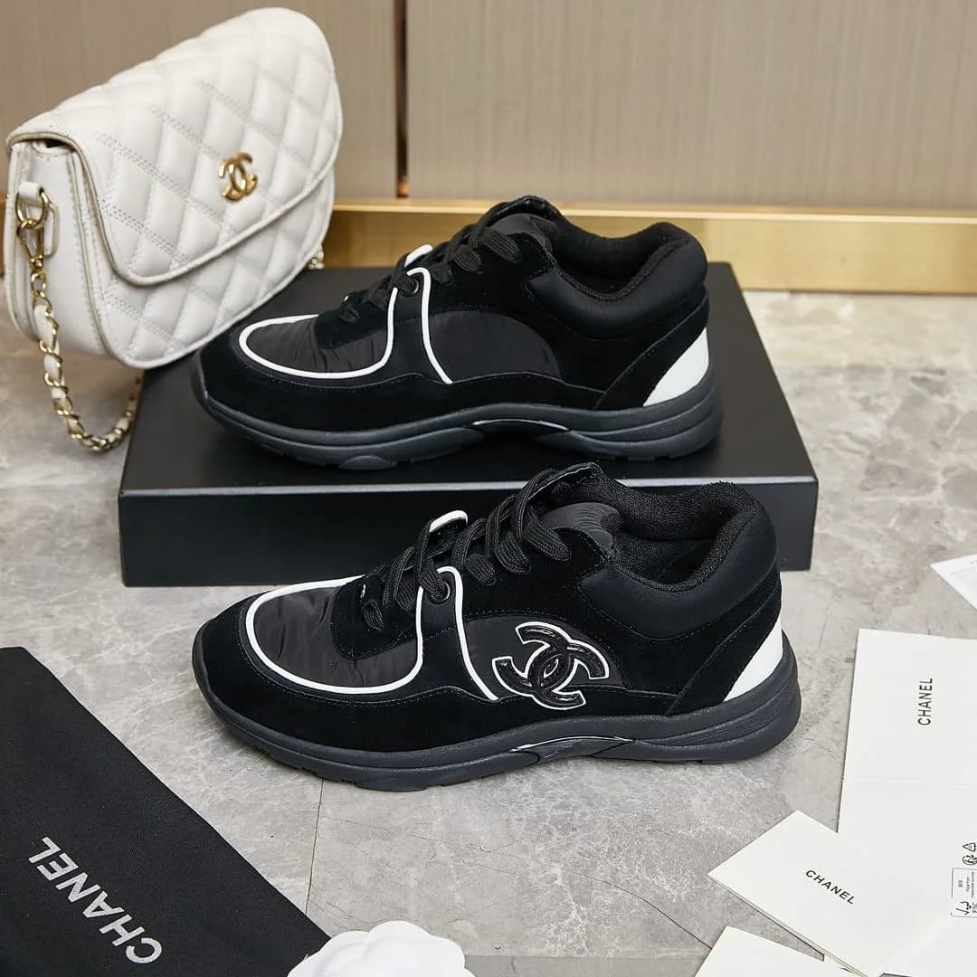 Chanel Sneakers foto 3
