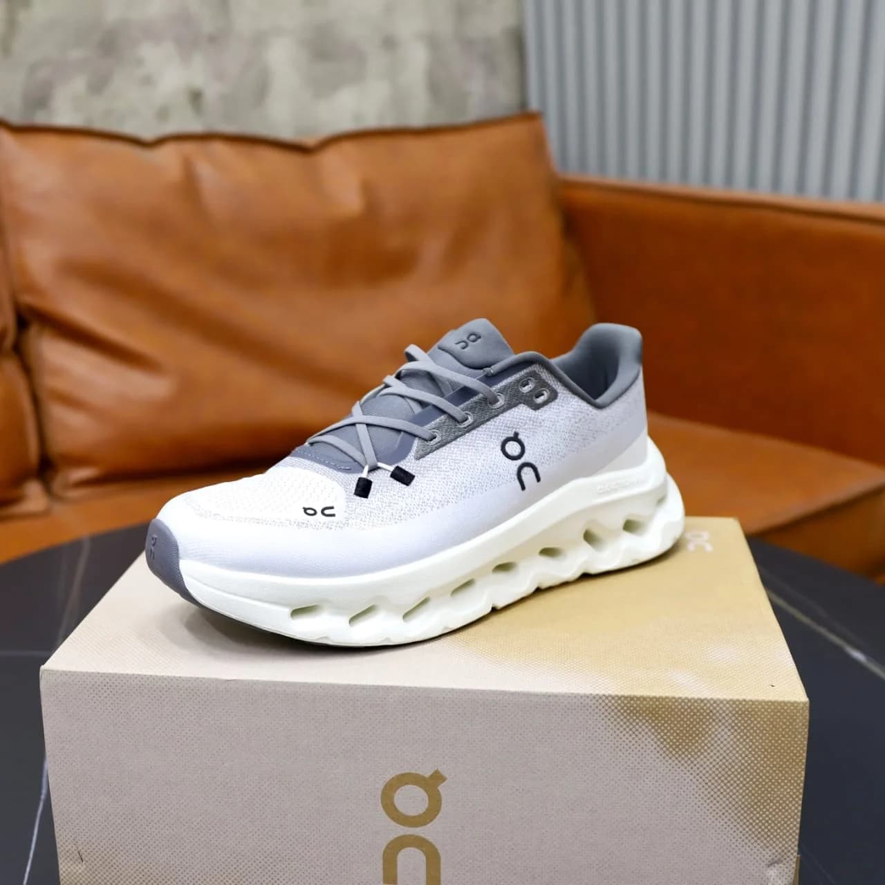 On Cloud Sneakers foto 6