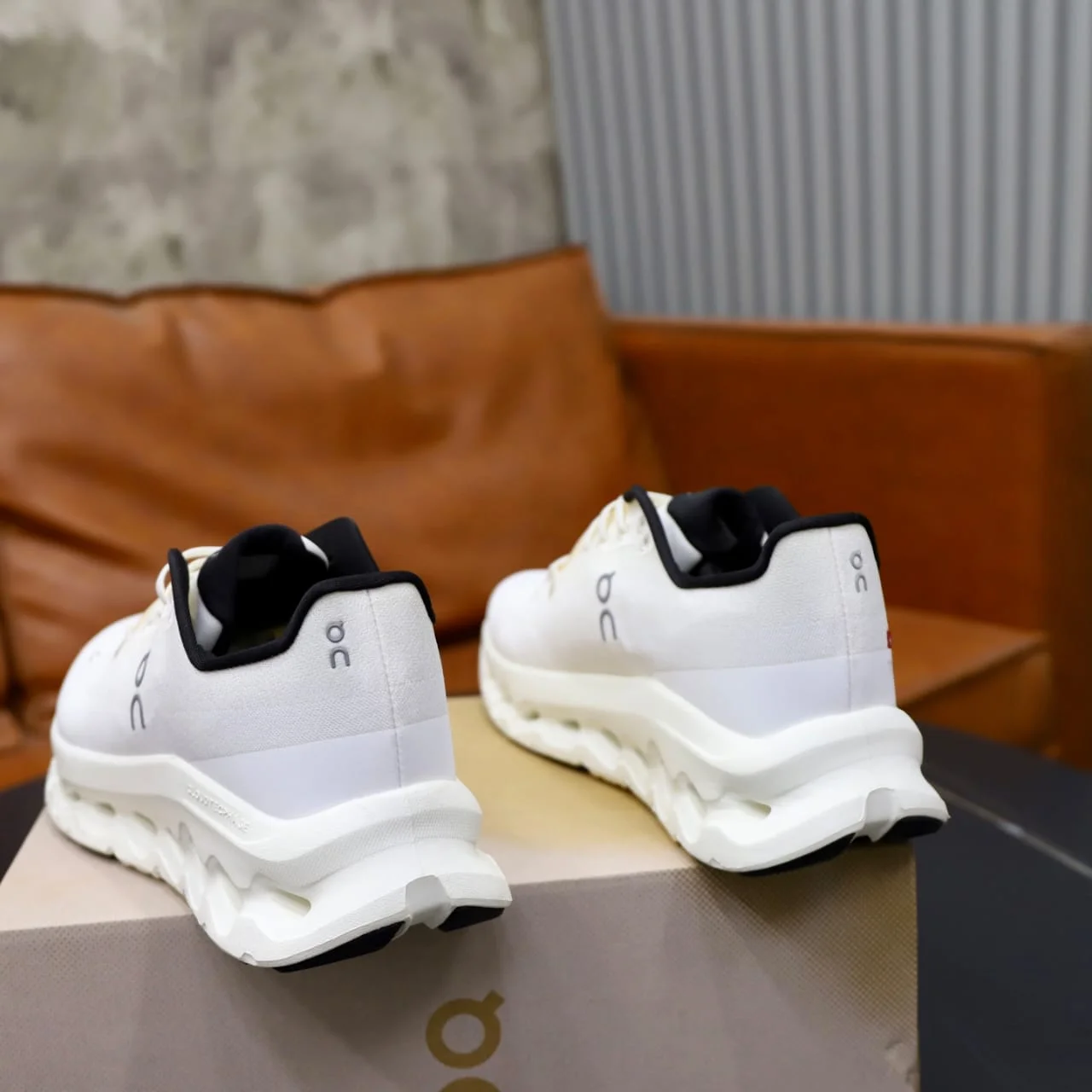 On Cloud Sneakers foto 5